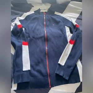 Tommy Hilfiger. Size L